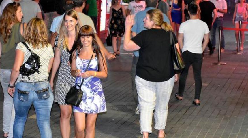 Antalya'da 'Paskalya tatili' hareketliliği