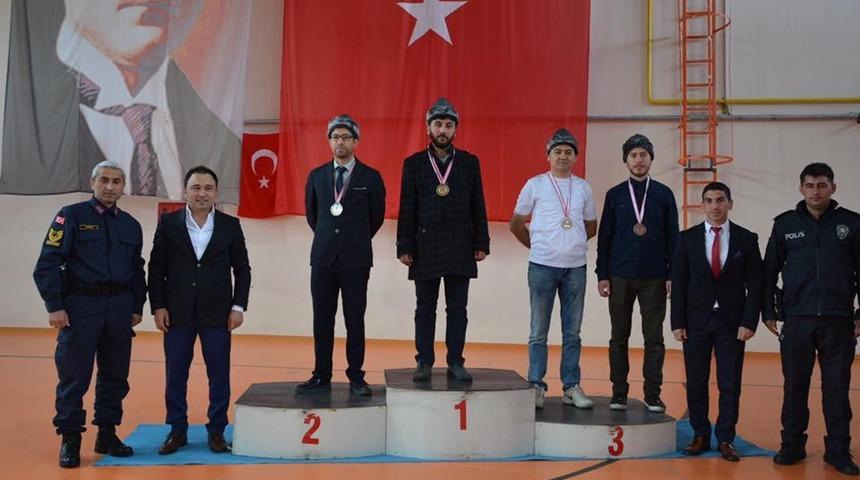 Felahiye&rsquo;de kurumlar arası ok&ccedil;uluk turnuvası tamamlandı