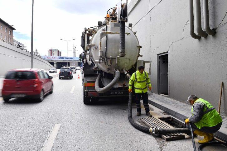ASKİ’den ’çöplerinizi ızgara ve kanallara atmayın’ uyarısı G1