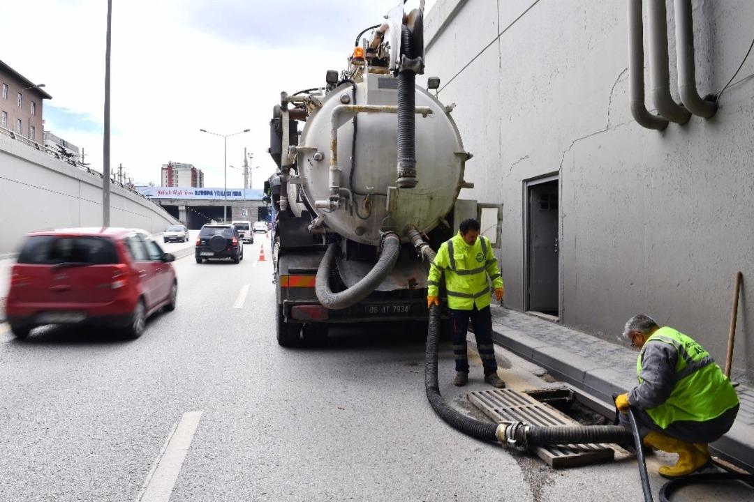 ASKİ&rsquo;den &rsquo;&ccedil;&ouml;plerinizi ızgara ve kanallara atmayın&rsquo; uyarısı