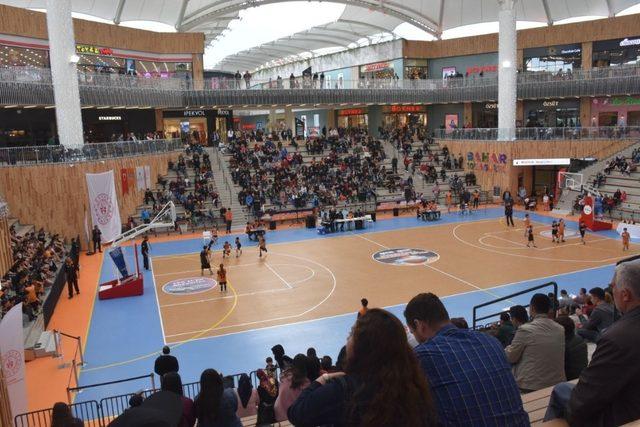 10 Burda’da Sokak Basketbolu Heyecanı