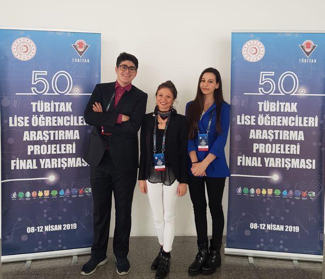 Liseli öğrenciler ‘TÜBİTAK Proje Yarışmasında’ Türkiye 2’ncisi oldu