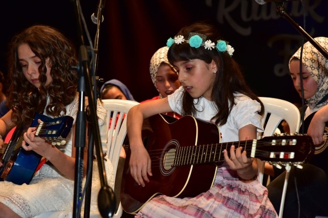 M&uuml;zik kursları sertifikalarla ta&ccedil;landı