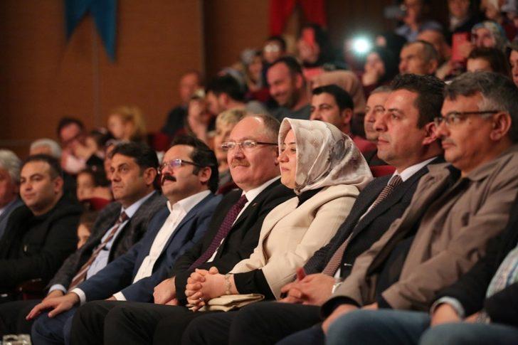 Çocuk korosu geçmişe götürdü G1