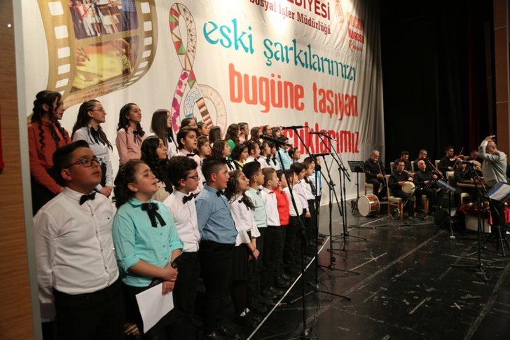 Çocuk korosu geçmişe götürdü G2