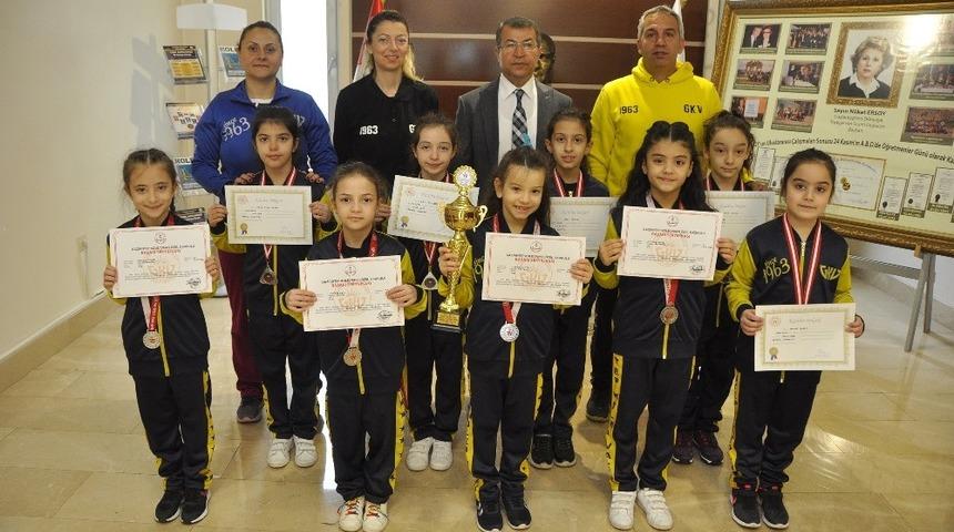 Gaziantep Kolej Vakfı Sporcularının Artistik Cimnastik Başarısı