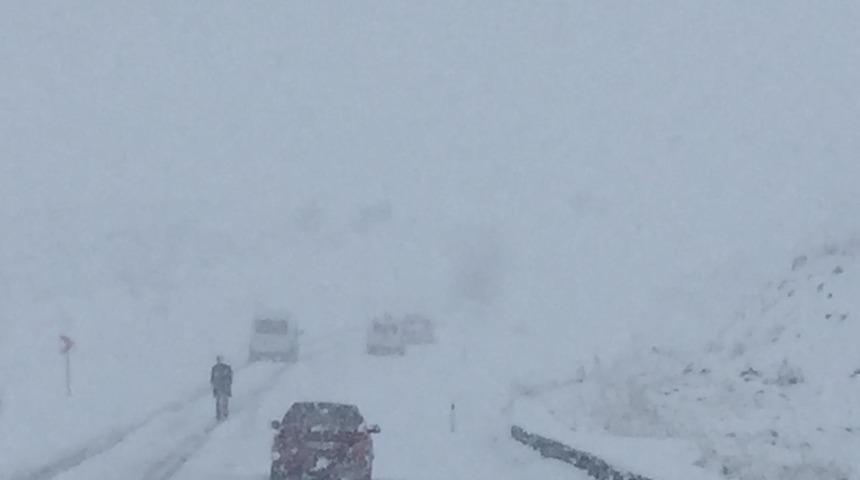 Doğu'da 17 Nisan'da kar s&uuml;rprizi (2)