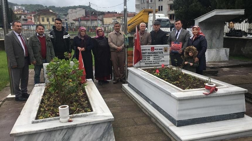 Şehit aileleri, evlatlarının kitabı ile ilk kez buluştu