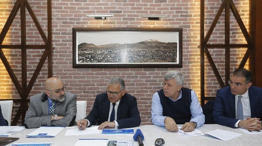 Başkan Büyükkılıç, Erciyes’te değerlendirme toplantısı yaptı