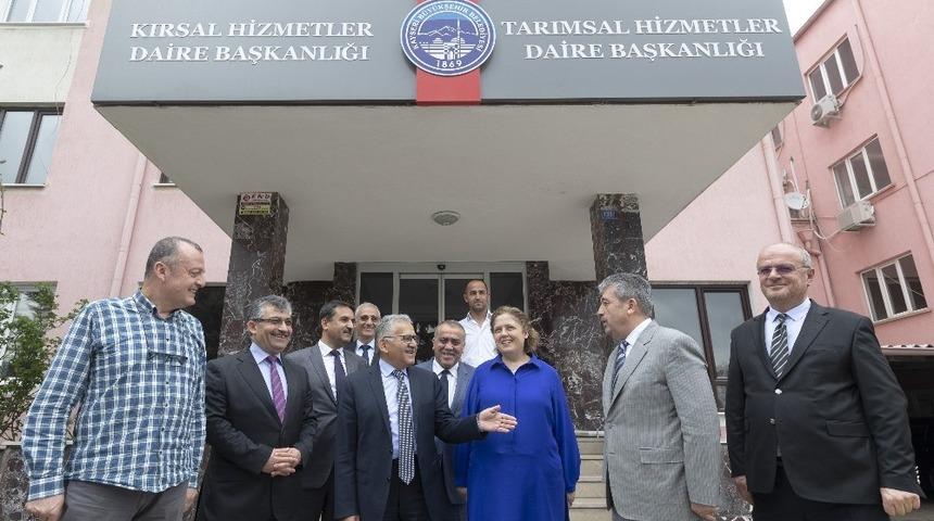 Başkan Büyükkılıç, Daire Başkanlıklarını İnceledi