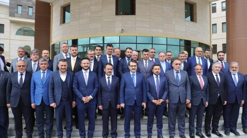 Bakan D&ouml;nmez, Belediye Başkanları istişare toplantısına katıldı