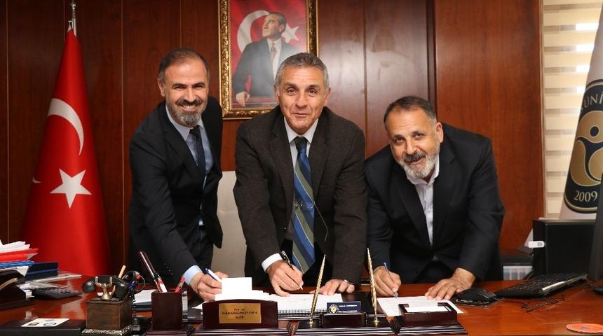 Toros &Uuml;niversitesi, EMO ile işbirliğine gidiyor