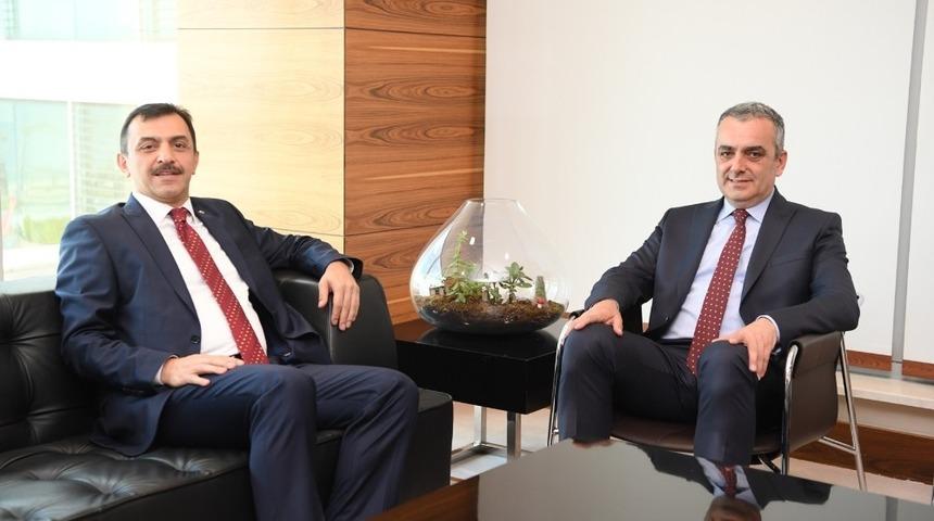 Esen, &ldquo;Hizmet en b&uuml;y&uuml;k heyecanımız&rdquo;