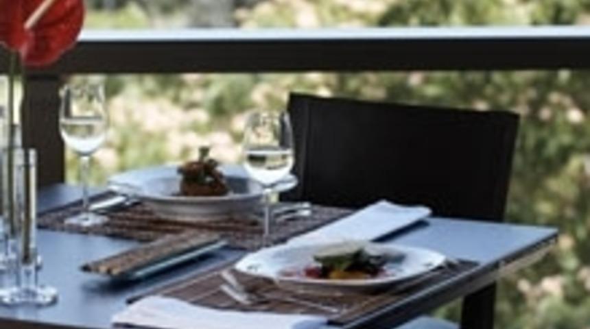 Veranda Bar Grill'de Keyif