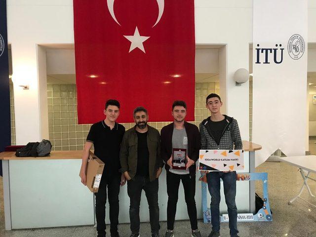 Sındırgı MTAL Robot yarışmasında 1. oldu