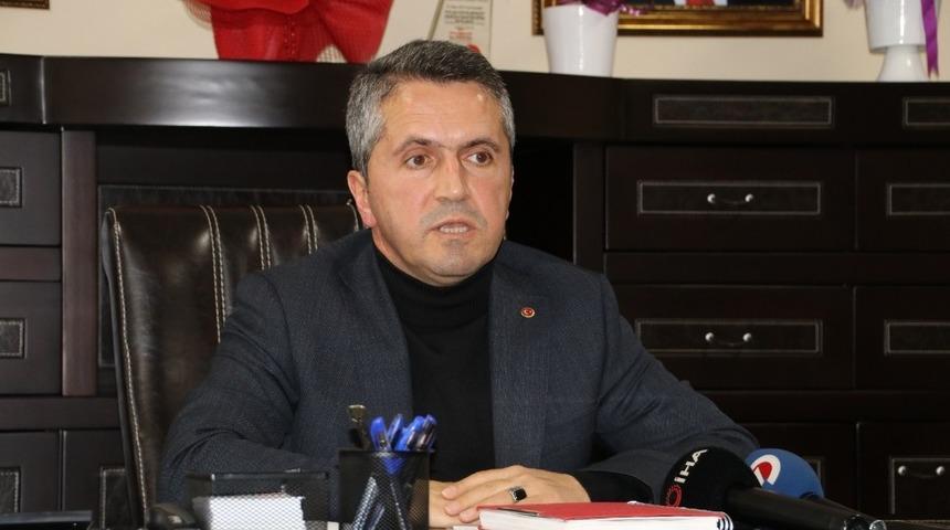 Başkan Tozan&rsquo;ın ilk işi su oldu