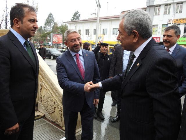 Bülent Arınç'tan İstanbul seçimleri sorusuna yanıt: Ben buranın yabancısıyım