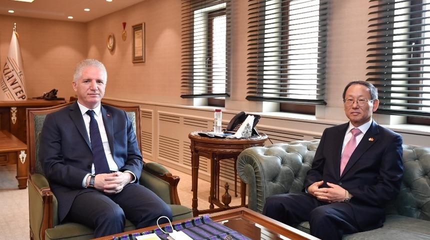 Kore B&uuml;y&uuml;kel&ccedil;isi Choi Hong-Chi&rsquo;den Vali G&uuml;l&rsquo;e Ziyaret