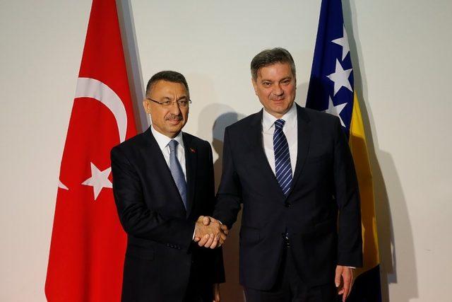 Cumhurbaşkanı Yardımcısı Oktay, Bosna Hersek Bakanlar Konseyi Başkanı ile görüştü