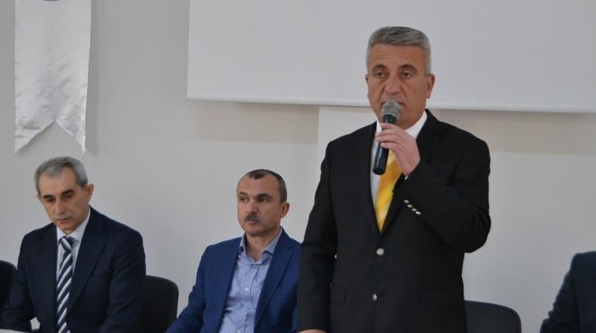 Başkan Acar: "Bizim en &ouml;nemli yol arkadaşlarımız muhtarlar"