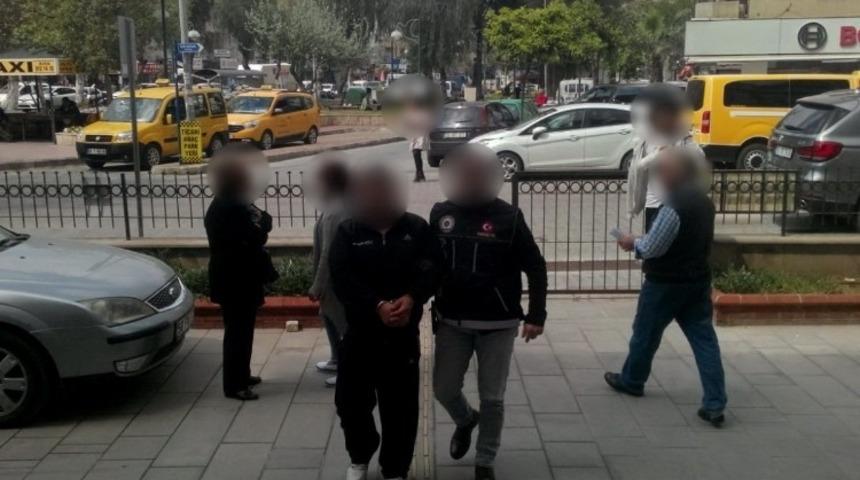 Kuşadası polisi aranan 3 kişiyi daha yakaladı