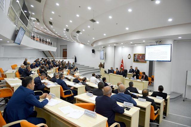 Büyükşehir Belediye nisan toplantılarına devam ediyor