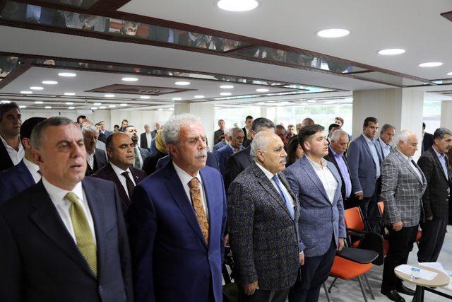 Mardin’de ilk meclis toplantısı gergin başladı