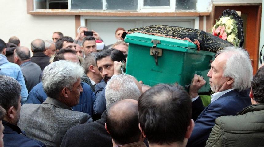 Kütahya Muhtarlar Derneği Başkanı Zekeriya Yılmaz, son yolculuğuna uğurlandı