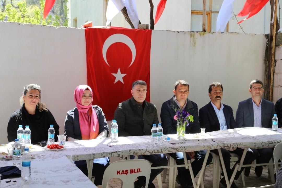 Kaş&rsquo;ta turizm haftası mahalle ziyaretleri