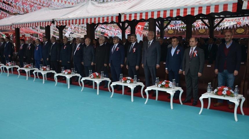 İşyurtları &Uuml;r&uuml;n ve El Sanatları fuarı a&ccedil;ıldı