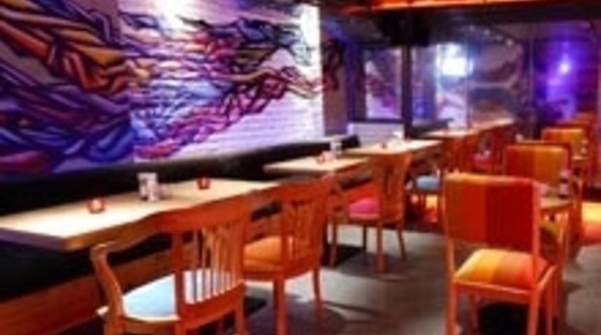 Öğlenleri İçin Yeni Mekan