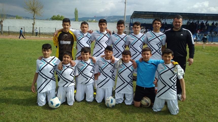 Selendi’de futbol ve voleybola YBO damgası