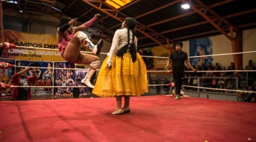 Kadınların ölümüne dövüşü: Cholitas!