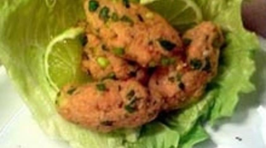 Midye Pilav ve Somon Çiğ Köfte