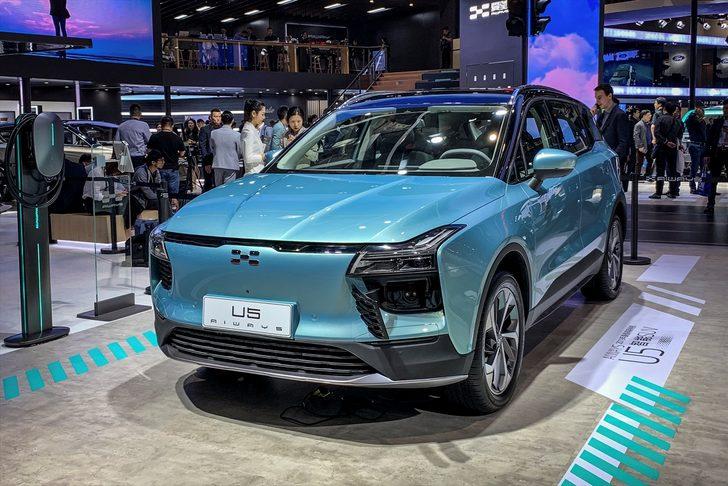 Hayran kalacaksınız! Son teknoloji otomobiller 2019 Şangay Otomobil Fuarı'nda G1