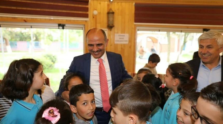 Başkan S&ouml;ğ&uuml;t &ouml;ğrencilerle bir araya geldi