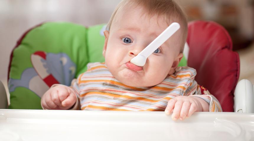 Ek gıdaya geçişte nelere dikkat edilmelidir? Ek gıdaya geçişte yapılan hatalar nelerdir?