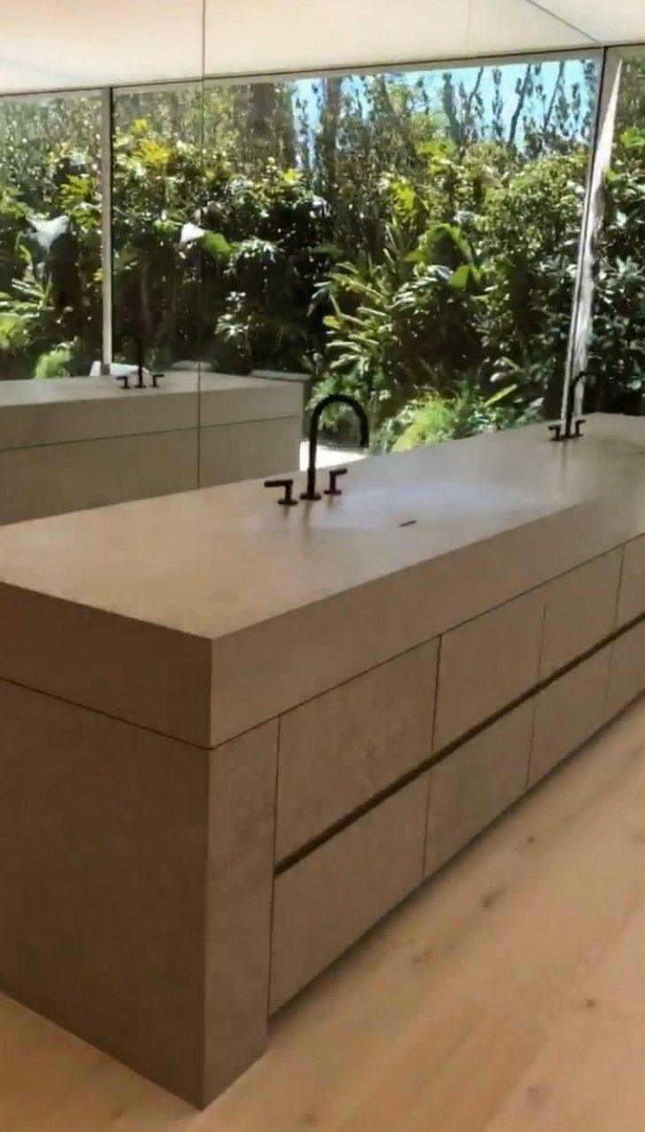 Kim Kardashian ilk kez  gösterdi G2