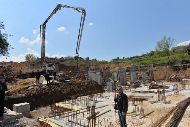 Biga’da Fatih İlkokulu’nun  temeli törenle atıldı