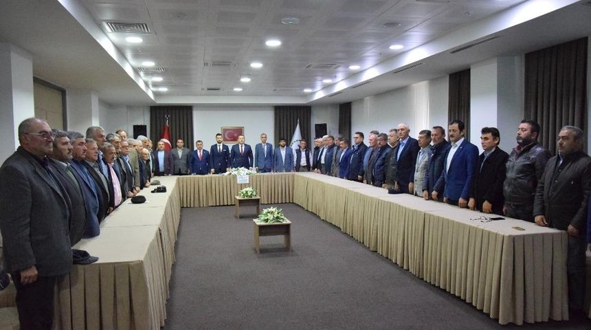 Lapseki K&ouml;ylere Hizmet G&ouml;t&uuml;rme Birliği olağan&uuml;st&uuml; toplandı