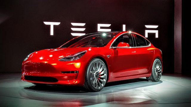 Otomobil tutkunları dikkat! Tesla İstanbul'a geliyor