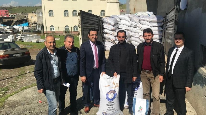 Siirt&rsquo;te &uuml;reticilere yem bitkisi tohumu dağıtıldı