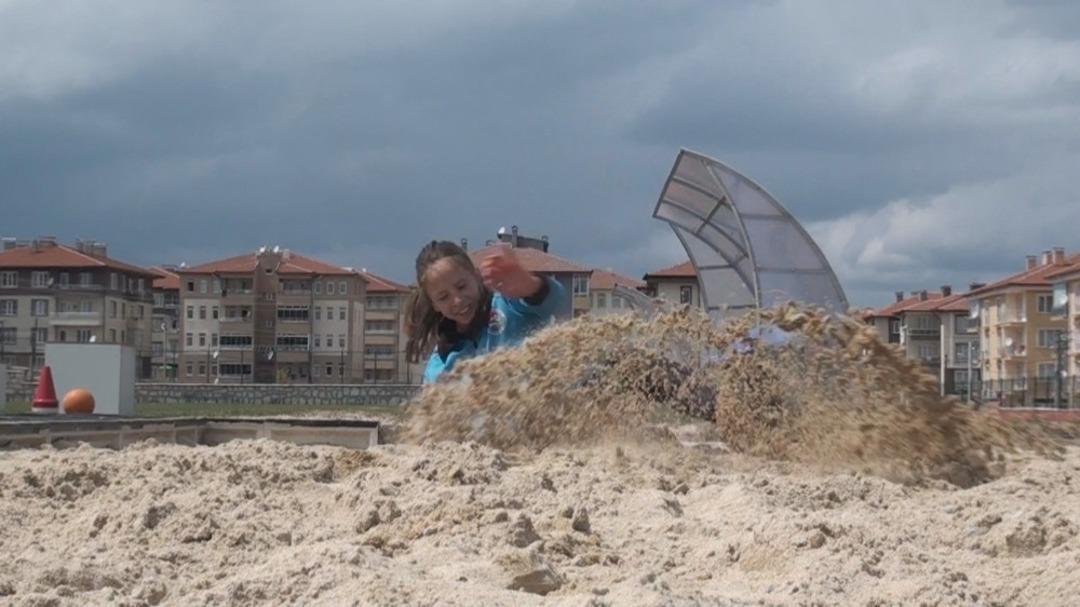 K&uuml;tahya&rsquo;nın altın kızları, T&uuml;rkiye Şampiyonu oldu