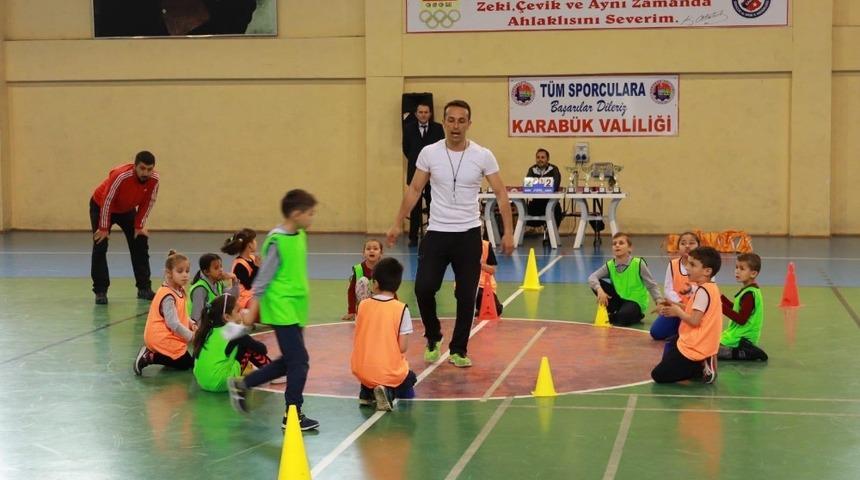 Geleneksel &ccedil;ocuk oyunları şenliği tamamlandı