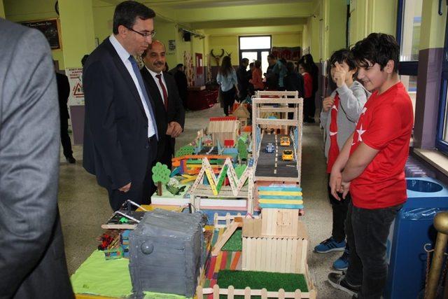 Çaycuma’da Ortaokullar arası matematik yarışması düzenlendi