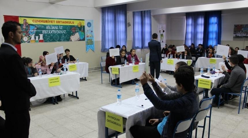 Çaycuma’da Ortaokullar arası matematik yarışması düzenlendi