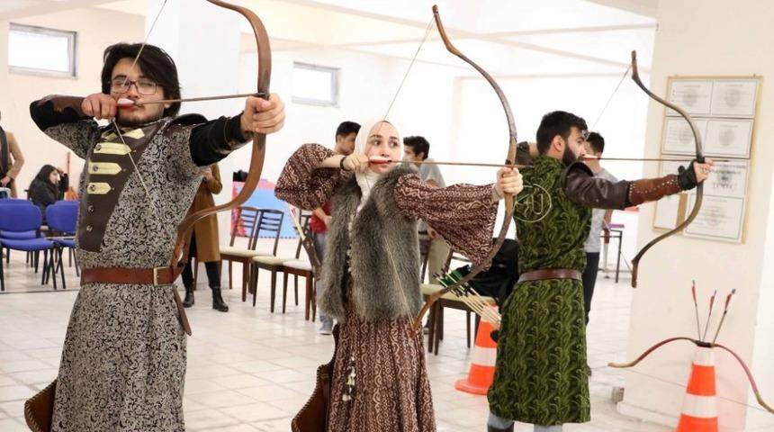 Okçuluk turnuvasında kıyasıya mücadele