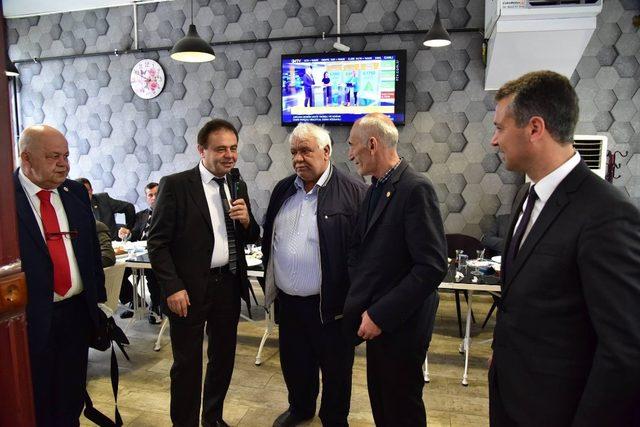 Başkan Şahin, muhtarlar ve İl Genel Meclisi üyeleri ile bir araya geldi