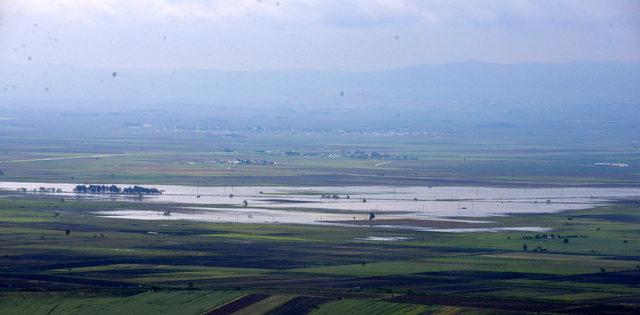 Hatay'da yağış, sel ve su baskınlarına yol açtı (2)