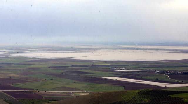 Hatay'da yağış, sel ve su baskınlarına yol açtı (2)